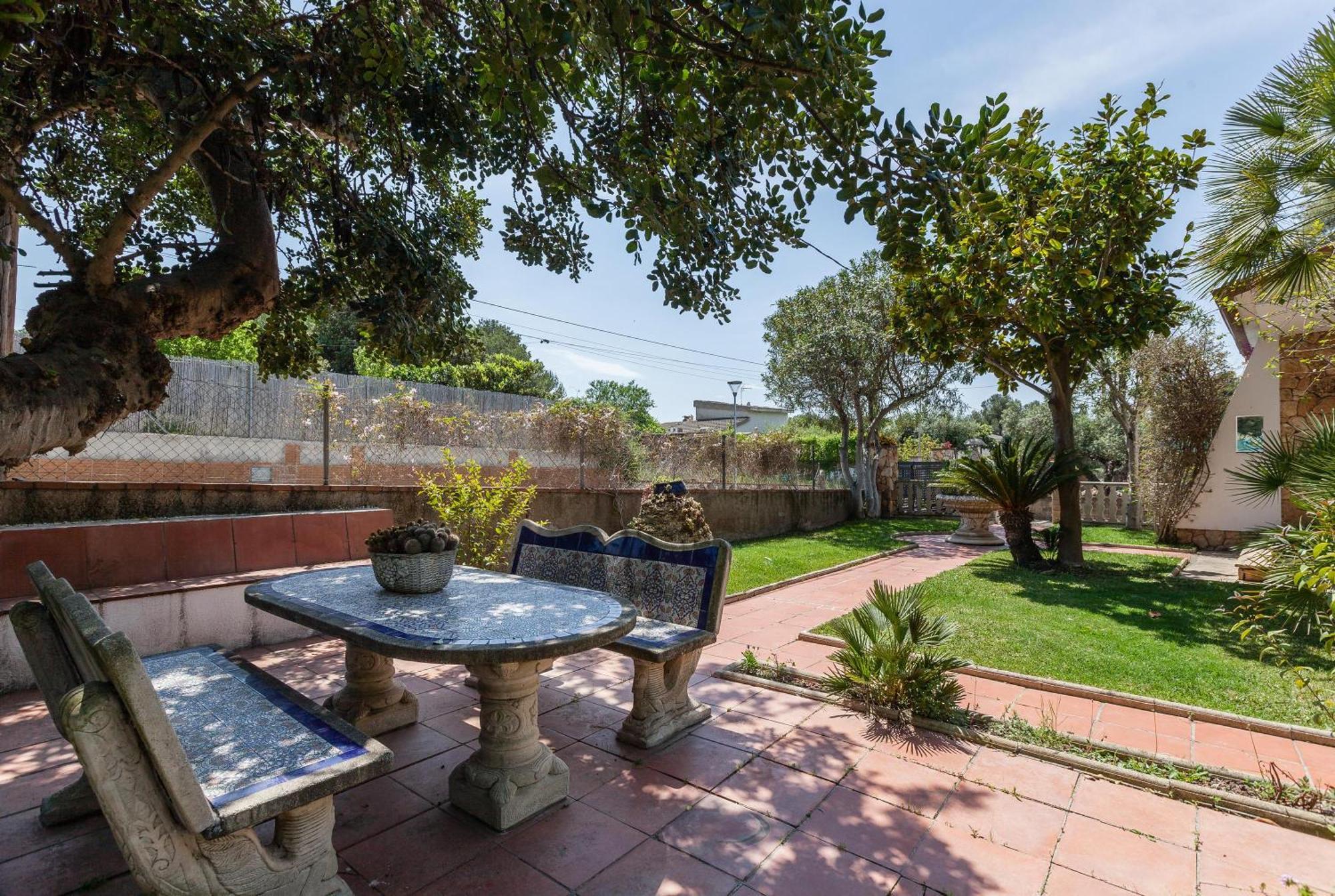 Villa Gessami Bellvei del Penedes Exterior photo